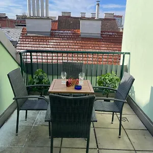 Dachterrasse Fuer 4 Personen Appartamento Vienna